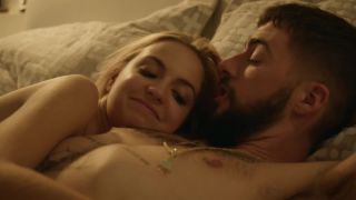 Ludivine Reding, Kimberly Laferriere, Eve Lemieux - Fugueuse s01e03 (2018) HD 1080p - (Celebrity porn)-4