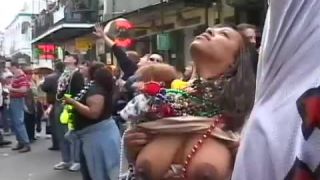 Coccozella-SiteRIP 0189-5is-mardi-gras-124-2