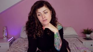 Femdom Porn Molly Darling – Sister’s Secret-1
