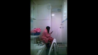 free xxx video 49  Desi bathing Voyeur, Indian hidden camera video, locker on webcam-4