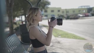 Muscle Rachel - Shutterbug Full HD 1080p - Natural   Close up -1