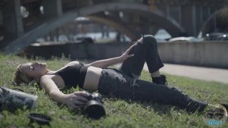 Muscle Rachel - Shutterbug Full HD 1080p - Natural   Close up -5
