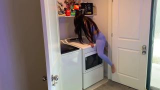 [Amateur] BIG TIT MILF GETS HORNY WHILE DOING THE LAUNDRY & FUCKS HER WASHING MACHINE-2