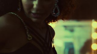 Angela Griffin, Kassius Nelson, etc - White Lines s01e09-10 (2020) HD 1080p - [Celebrity porn]-3
