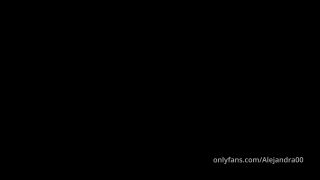 Alejandramoviess I wait for my stepsister's boyfriend so I can fuck him-9