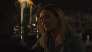 Kate Winslet, Cailee Spaeny - Mare of Easttown s01e01 (2021) HD 1080p - [Celebrity porn]-0