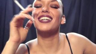 Keira Pharrel smoking masturbation.-4