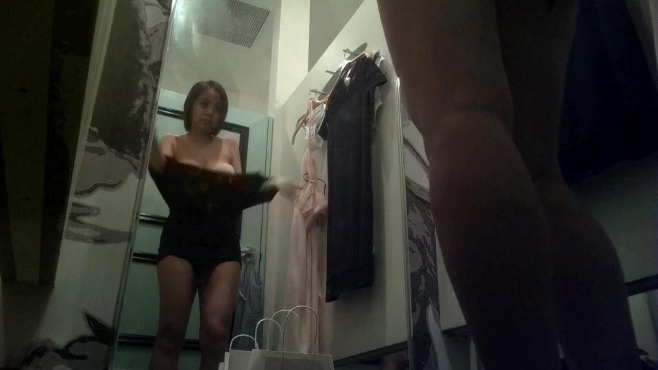 Fitting Room96