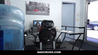 Teen Pleases Dissapointed Stepdaddy-5