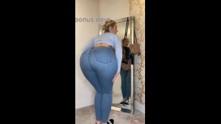 Watch me tease you with my big ass in these tight jeans-7