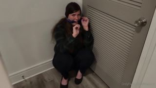 Lisa ASMR Lisaasmr - bellybutton tracker asmr 24-05-2022-1