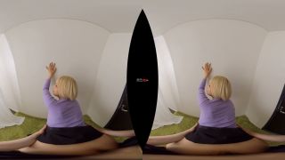 UltraHD 2K JAV Creampie VR Experience SideBySide Asian Slut-3