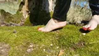 Sexy Lena's diary - lenas diary LenasdiaryYou like my divine feet on the spherical moss by the lake Then smash the Like button - 09-05-2021 - SiteRip-1