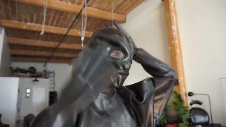 Heavy Rubber Jerk Off-5