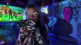 NGOD-298 A naive housewife who participated in a driving license training camp is seduced by the hard, uncircumcised cocks of young men from other prefectures... Yui Hatano Yui Hatano Asian-0