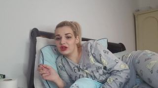 Bad Dolly – Smoking a Joint in Bed - Curvy-9