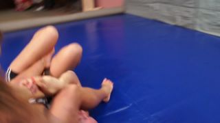Tia vs Sheena: Super Athletes' Clash!-1