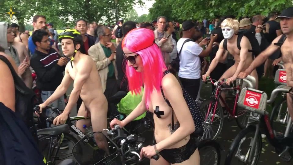 LONDON_NAKED_BIKE_RIDE_2016_-Full_HD