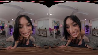 Alexa Chains VR Seduction: UltraHD 4K Bliss-1