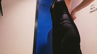 Red Head Without Underwear Looking for New Dress-6