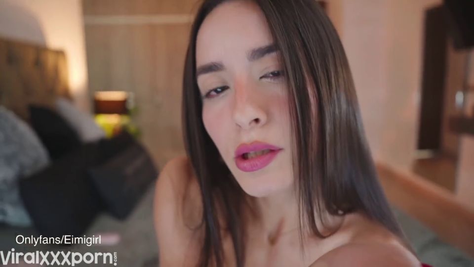 Eimigirl Big Tits Eimigirl Teases Her Slender Naked Body in Steamy Video