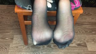 Kelly_feet massage feet in black nylon stockings sweaty toes pov-0