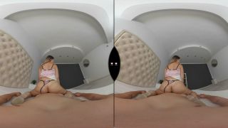 Personal Assistant Sandy Little 22-12-2025 - Pierced-5