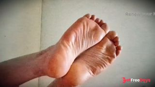 A Feet Vid I Sent To My 1st Boyfriend-1