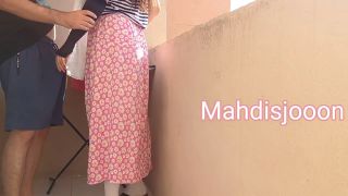 Mahdisjooon - رفتم بالکن لباس پهن کنم که در نبود شوهرم...(داستانی مکالمه فارسی) /I went to hang clothes...-1