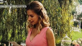 Cristiana Capotondi, Giulia Arena, Elena Radonicich – Bella Da Morire s01e01-04 (2020) HD 1080p - [Celebrity porn]-3