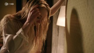 Katharina Heyer - Die Frau hinter der Wand (2013) HD 720p!!!-3