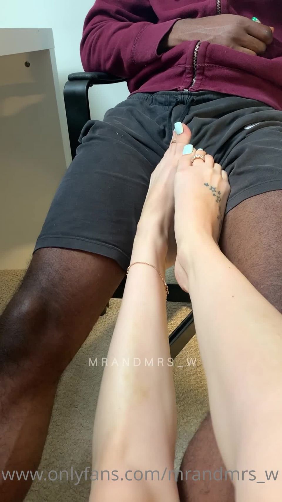 MrandMrs W Mrandmrsw - teasing his cock out of his shorts with my pretty feet and perfect toenails who likes th 03-09-2021