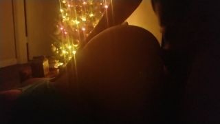 Xmas Eve Pussy Under The Tree 1080p-6