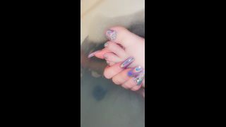 Toveyah - cute and suckable tip these toes 29-08-2019-1