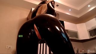 Bronnica - Latex & Rubberbronnica August-03-2019 20-38-09-6