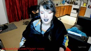 TiggerRosey () Tiggerrosey - me tellin u scary storys 19-01-2021-0