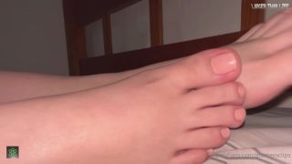 free adult clip 44 Larger Than Life – Waking Up Sleeping Giantess with an Orgasm - giantess video - fetish porn asian crush fetish-2