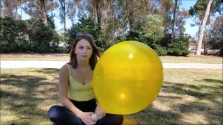 Orgy    Father Custom Fetish - Amber Blows a 24 Inch TufTex in Park - Fetish-6
