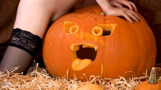  Jack-Off-Lantern – Shiri Allwood, food masturbation on shemale porn-9