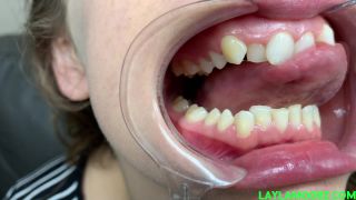 Take a Peek at Lunas Teeth femdom LaylasFuckingClips-4