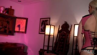FemdomEmpire com 2011-2012 Lexi Sindel - Slapped for laziness Рornolab net-7
