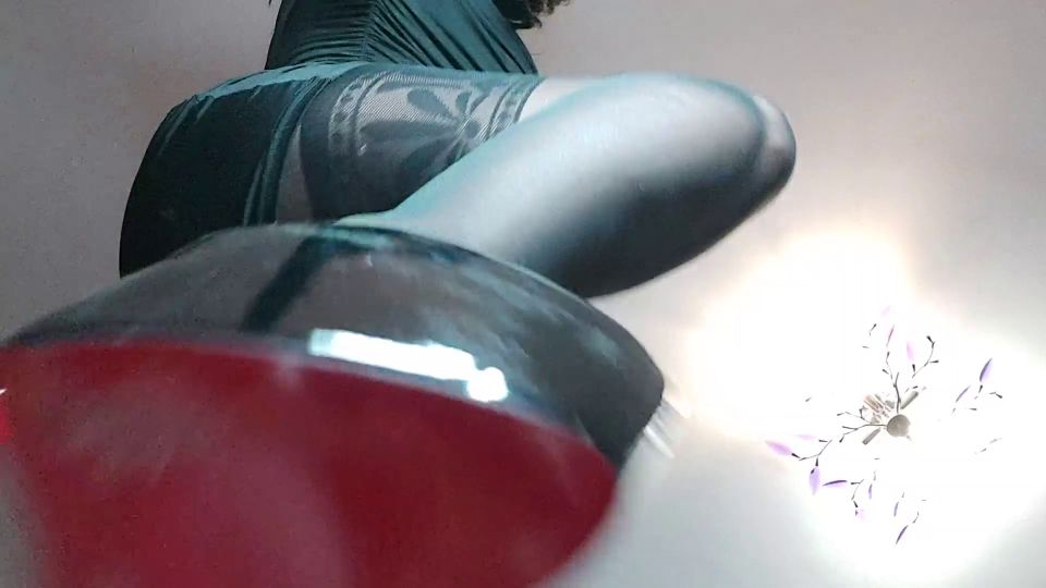 Money Goddesss - 2021-06-06 0 Testing Red Bottom Heels On Your Balls152 - Stockings