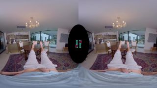 Don’t Watch TV I Have A Better Idea! - Antonia Sainz,  on virtual reality -5