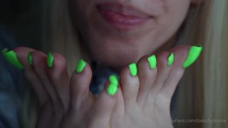 TOETALLYDEVINE - Get In My Mouth.-8