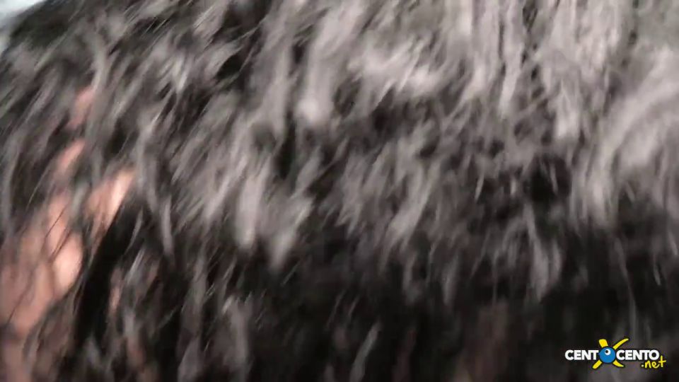 CentoxCento: Sofia & Clementina's Steamy Culo Showdown