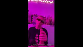 Wett Melons Purple Light Handjob 1 Onlyfans (Pornstar)-2