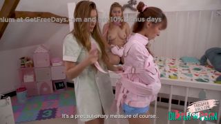 [Diaper.Porn] FRDiapergirls - When you are undergoing treatment Gabrielle-7