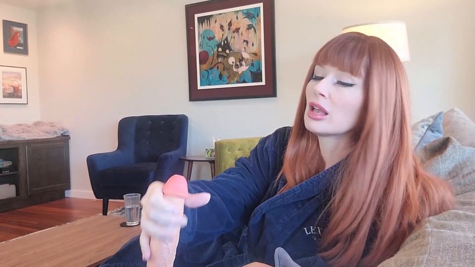 Stepmom Lends A Helping Hand Miss Katherine Noir (Handjob porn)