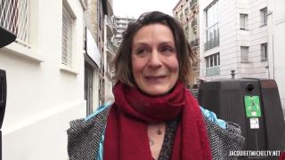 Laura, 33ans, psychologue scolaire, réservée mais coquine ! on milf porn -1