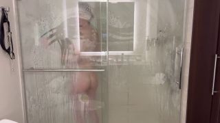 Sweetie Moth - A glass shower in the hotel room?-5
